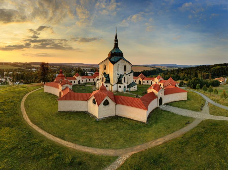 Žďár nad Sazavou, kościół św. Jana Nepomucena. Fot. Libor Sváček