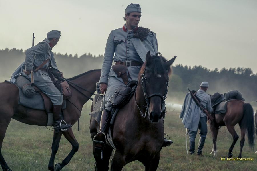 Sceny Batalistyczne Opisane Są W Sposób Zdjęcia: Niezwykłe sceny batalistyczne w filmie "Legiony" [FOTO