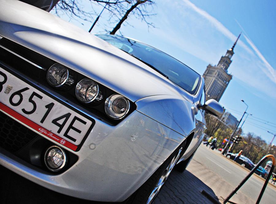Alfa romeo 159 z nowym 200 konnym turbobenzynowym silnikiem 1750 TBi
