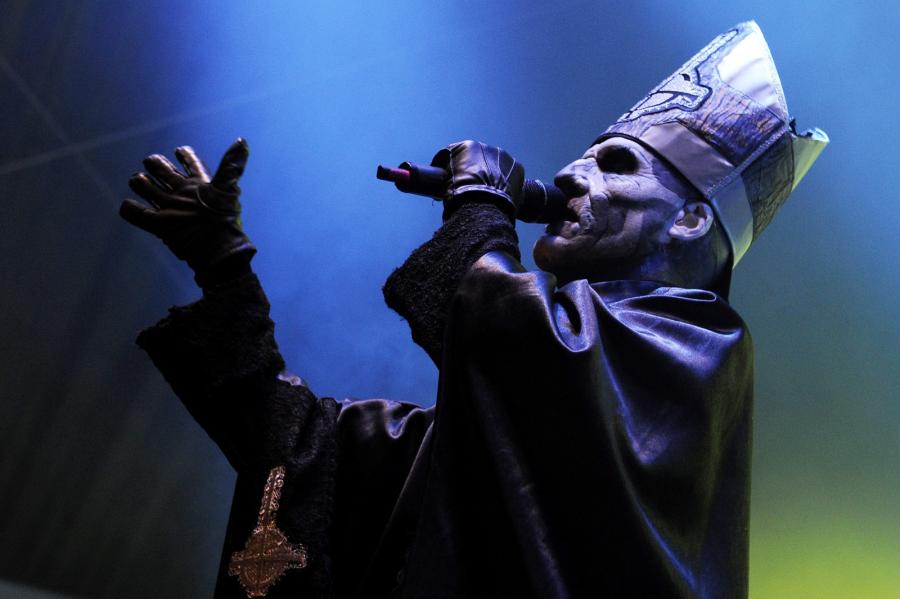 Nergal się wygadał i zdradził Papę Emeritusa II