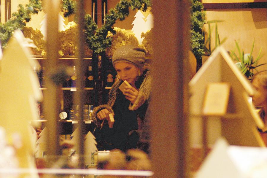 Joanna Liszowska spędziła dużo czasu w perfumerii