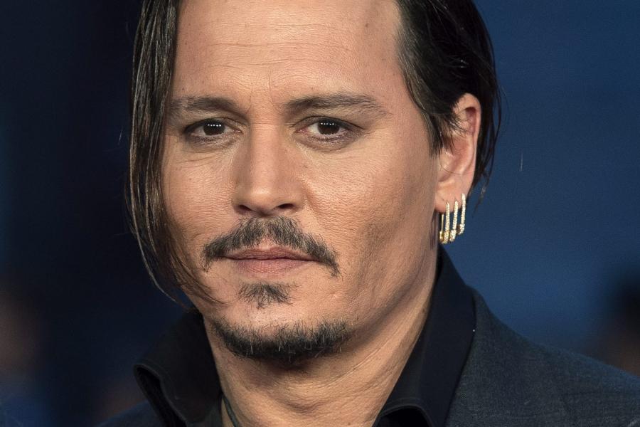 Johnny Depp na premierze filmu "Pakt z diabłem" w Londynie