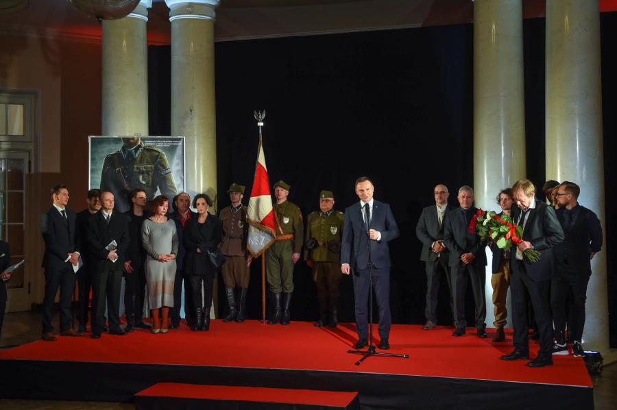 Prezydent Andrzej Duda podczas premiery filmu Jerzego Zalewskiego "Historia Roja"